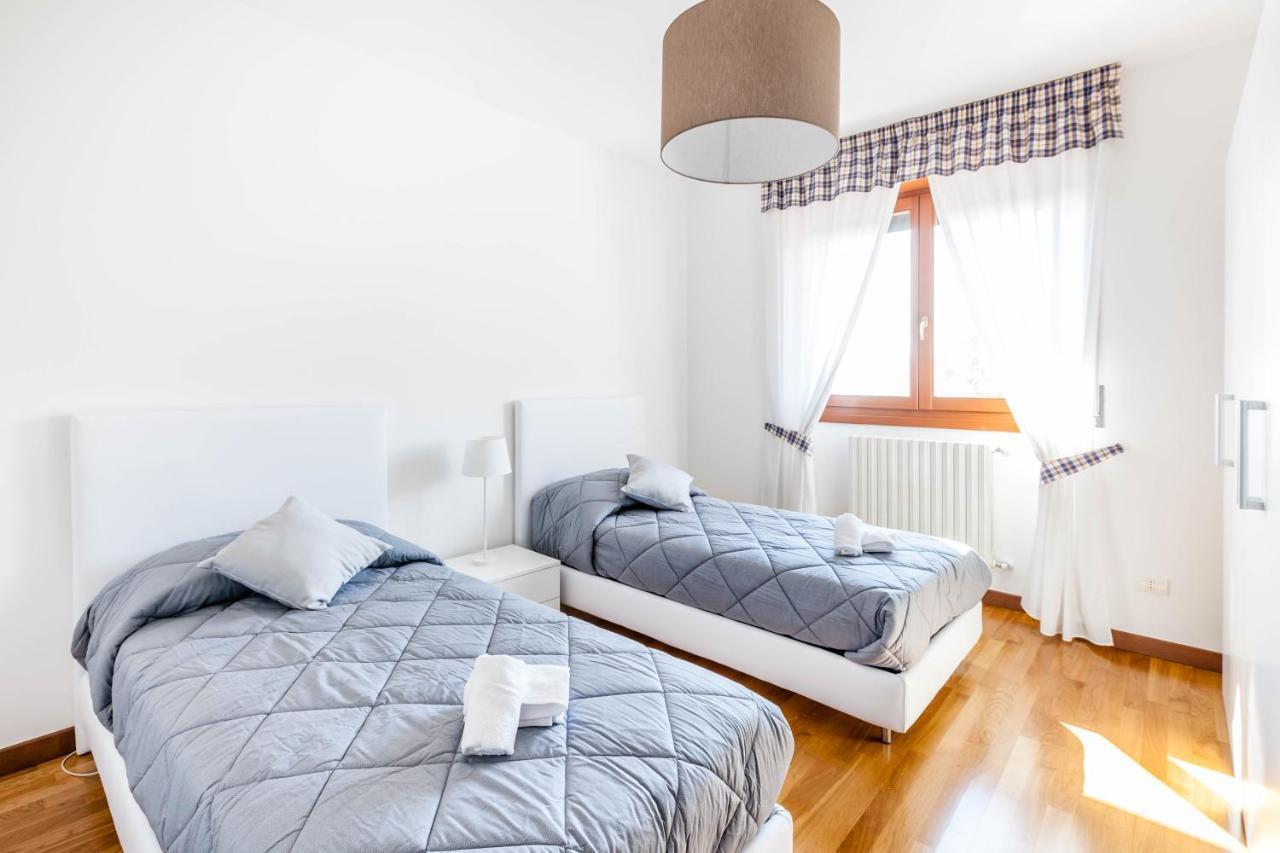 Attico Ai Cedri Apartment Verona Ruang foto